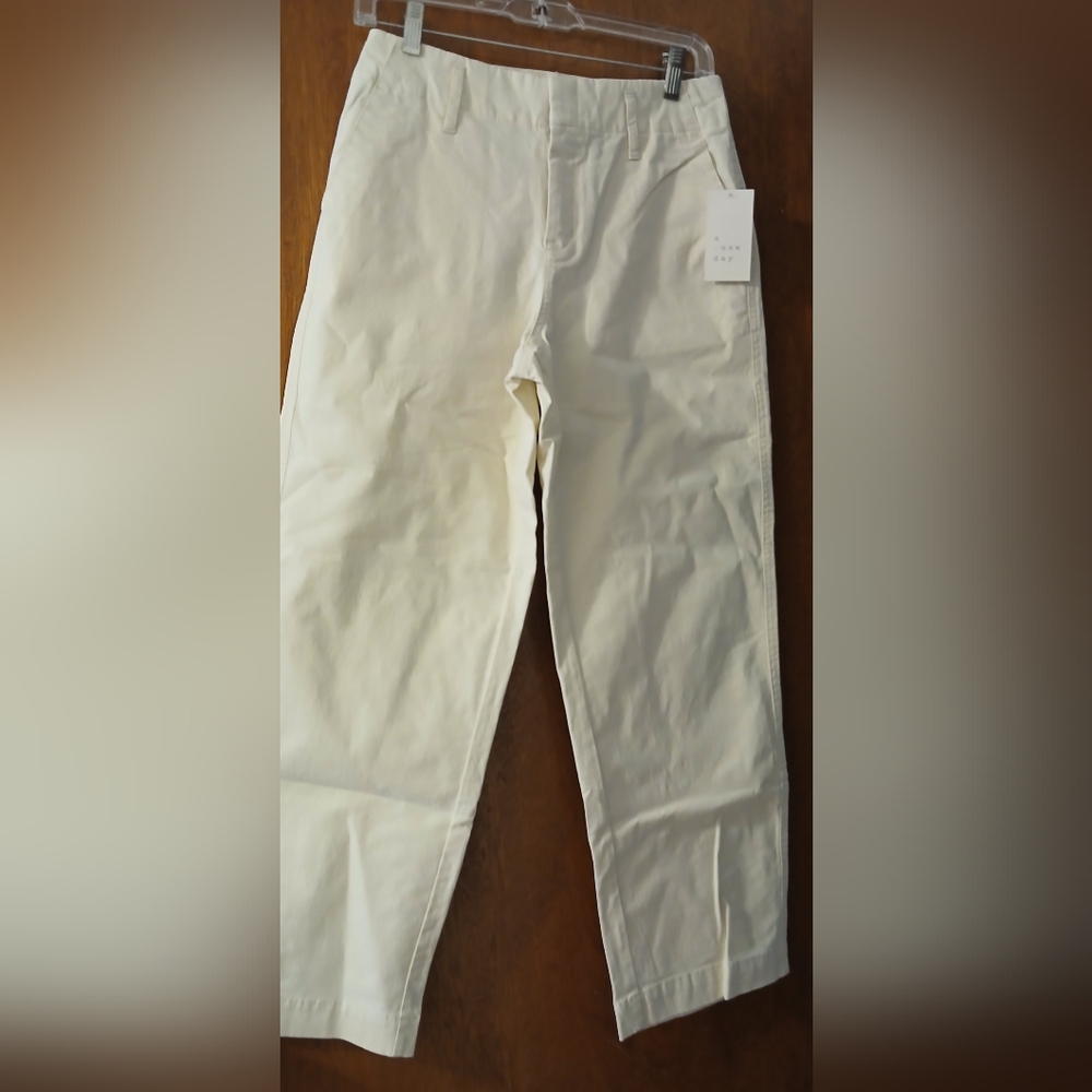 Stylish Cropped Cotton Pants